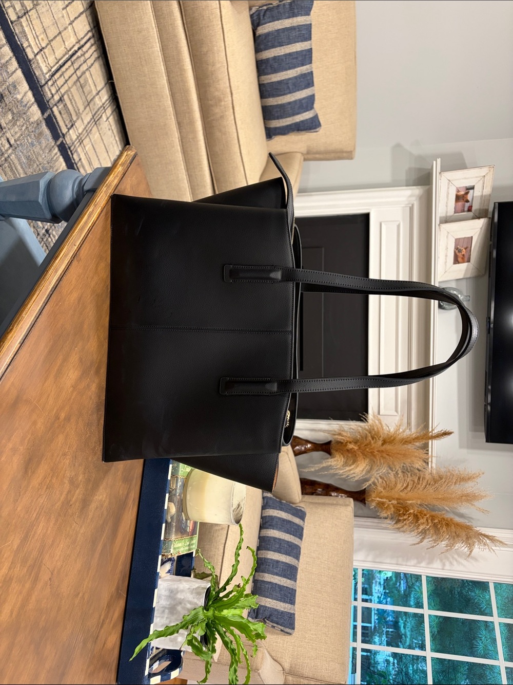Classic Black Leather Tote Bag - Sleek Everyday Carry
